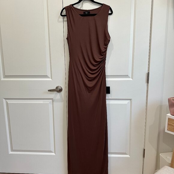 (NWT) Lulus Brown Ruched Maxi Dress - Picture 4 of 5